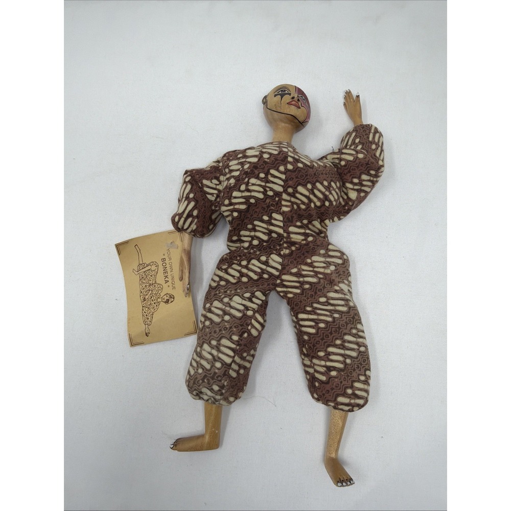 Indonesian Boneka Doll in Silk Outfit w/ Matching Box